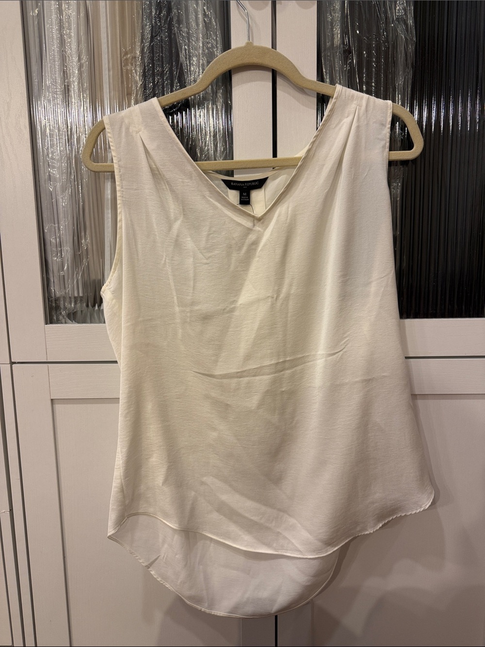 Banana Republic Cream V-Neck Layered Silk-Blend Tank